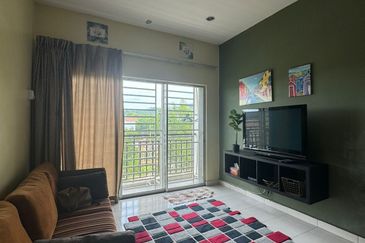 [PUNCAK ALAM] FULLY FURNISHED HOUSE PRICE REDUCE
