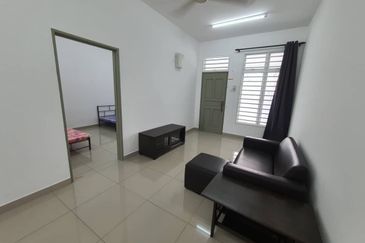 SLIGHTLY NEGO SINGLE STOREY HOUSE FOR SALE