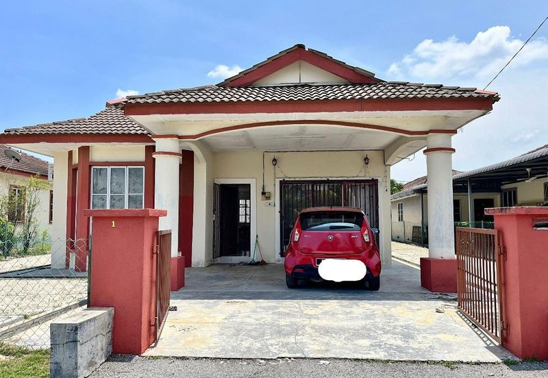 [BATU GAJAH] Single Storey Bungalow for Sale Negotiable
