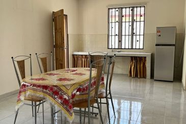 [BATU GAJAH] Single Storey Bungalow for Sale Negotiable