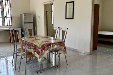 [BATU GAJAH] Single Storey Bungalow for Sale Negotiable