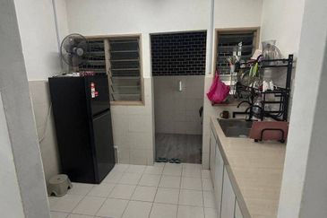 Apartment Teratai, Taman Sutera