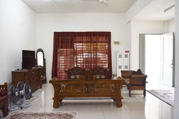 PUNCAK BOUGAINVILLEA