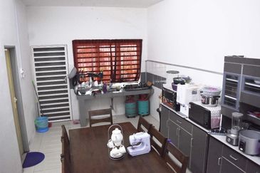 PUNCAK BOUGAINVILLEA