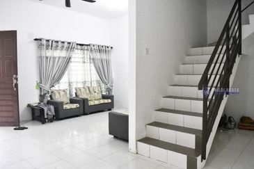 PUNCAK BOUGAINVILLEA