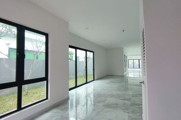 JALAN THOMPSON/JALAN TUN DR ISMAIL