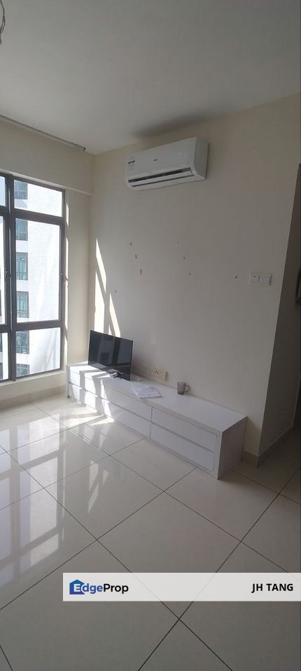 ARC @ Austin Hill   Block C High Floor  ~ Size: 650 sqft ~ 2 Bedrooms ~ 2 Bathrooms ~ Fully Furnished  ~ 1 Parking Lot, Johor, Johor Bahru