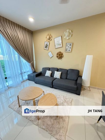SouthKey Mosaic Bedrooms: 3+1 Bathrooms: 3 Furnished: Fully BESIDE MID VALLEY, Johor, Johor Bahru