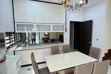 The Canal Garden South, Horizon Hills