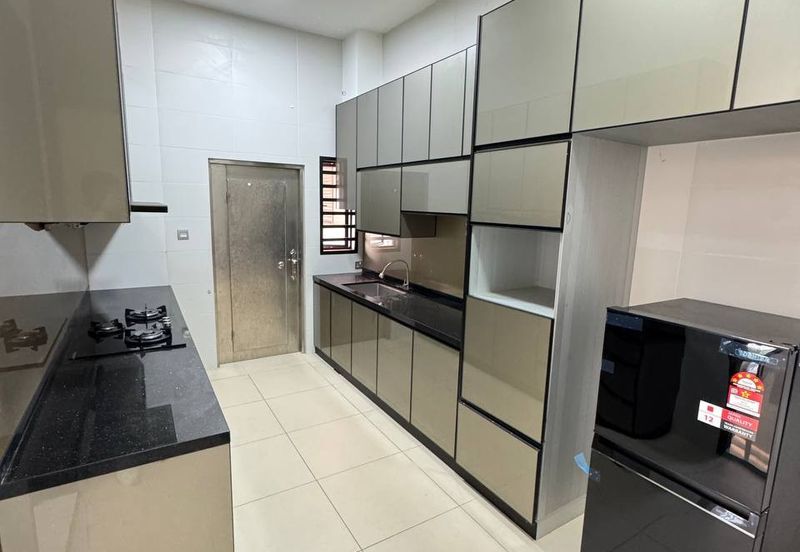 The Canal Garden South, Horizon Hills