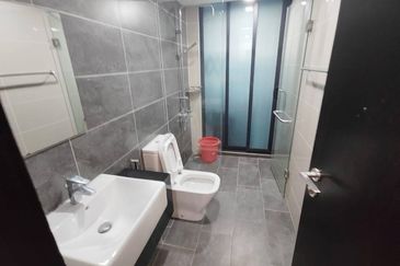 Almas @ Puteri Harbour