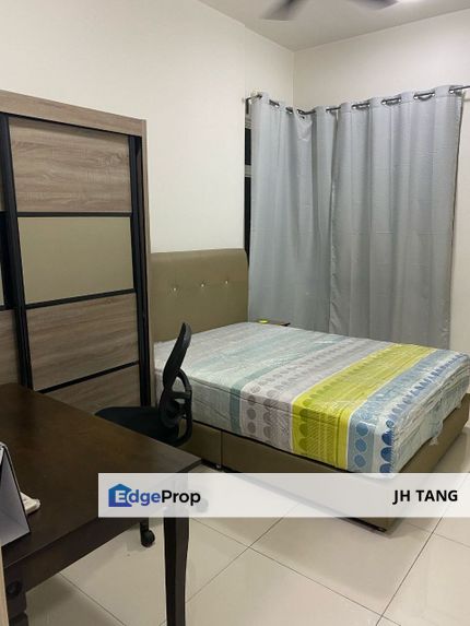 Skysuites @ Meldrum Hills - 3Bedrooms 2 Bathrooms - 1345 sqft - High floor - Seaview - Fully Furnished, Johor, Johor Bahru