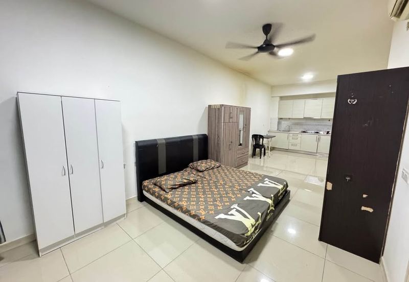 Dedaun Hijau (Greenfield Regency)