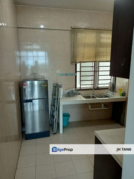 Sri Samudera Seaview Residence Suites @ JB Town, next to hospital HSA - 3 bedrooms 3 bathrooms Fully Furnished Facing Seaview, Johor, Johor Bahru