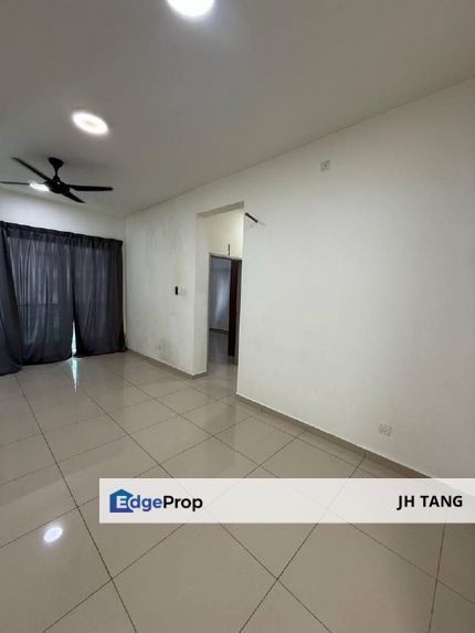 Seasons Luxury Apartments @ Amara Larkin ☘️  2R2B  ☘️  Partial Furnished , Johor, Johor Bahru