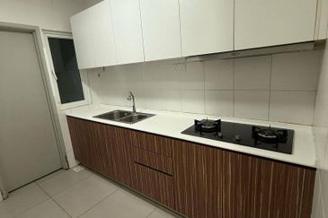 Seasons Luxury Apartments @ Amara Larkin