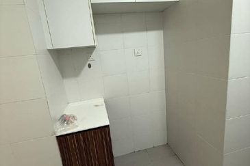 Seasons Luxury Apartments @ Amara Larkin