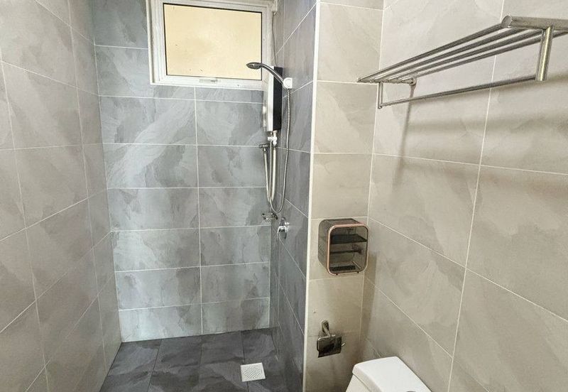 The Pinnacles (Pinnacle Tower)