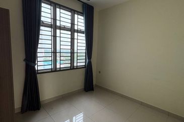SKS Habitat Apartment, Larkin