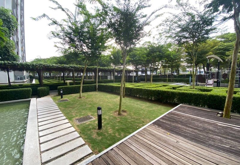 The WaterEdge Residences