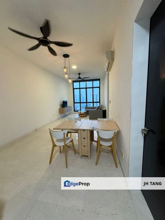 Setia Sky 88, Johor Bahru JB TOWN CIQ • 2 bedrooms, 1 bathroom • Fully furnished • Block C, mid floor • Singapore view, Johor, Johor Bahru