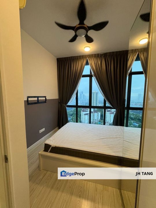 Setia Sky 88, Johor Bahru JB TOWN CIQ • 2 bedrooms, 1 bathroom • Fully furnished • Block C, mid floor • Singapore view, Johor, Johor Bahru