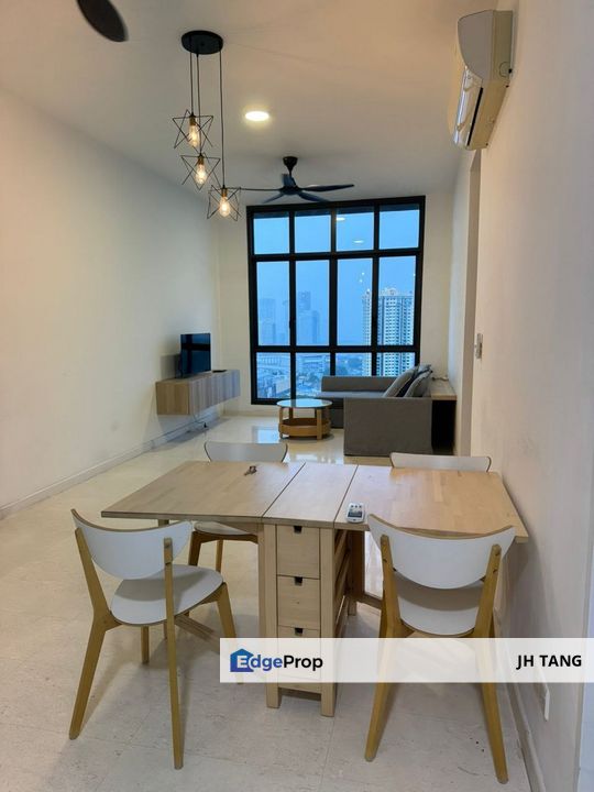 Setia Sky 88, Johor Bahru JB TOWN CIQ • 2 bedrooms, 1 bathroom • Fully furnished • Block C, mid floor • Singapore view, Johor, Johor Bahru