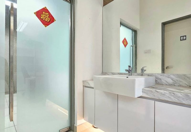 MANHATTAN @ Austin Heights