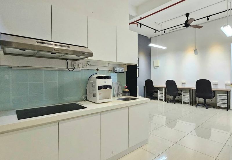 MANHATTAN @ Austin Heights