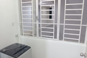 Seasons Luxury Apartments @ Amara Larkin