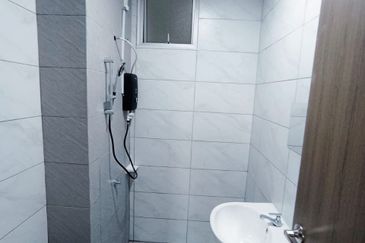 SKS Habitat Apartment, Larkin