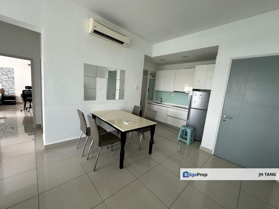  Tropez Residences @ Danga Bay JB TOWN CIQ - 2 bedroom 2 bathroom  Build up 958sqft Fully furnished , Johor, Johor Bahru