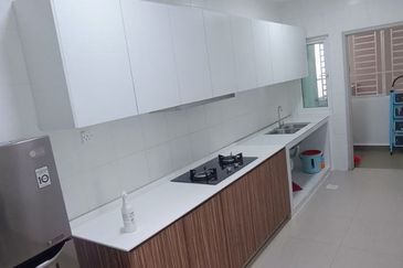 Seasons Luxury Apartments @ Amara Larkin