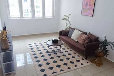 Seasons Luxury Apartments @ Amara Larkin