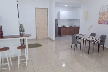 Seasons Luxury Apartments @ Amara Larkin