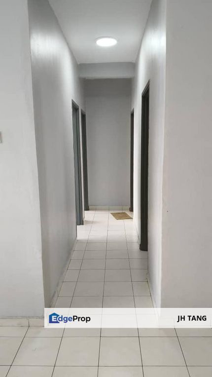  Nusa Perdana Serviced Apartment, Gelang Patah NEARBY TUAS 2ND LINK - Bedroom: 3 bed  Bathroom: 2 bath Furnishings: Partial Furnished Car park: 1, Johor, Gelang Patah