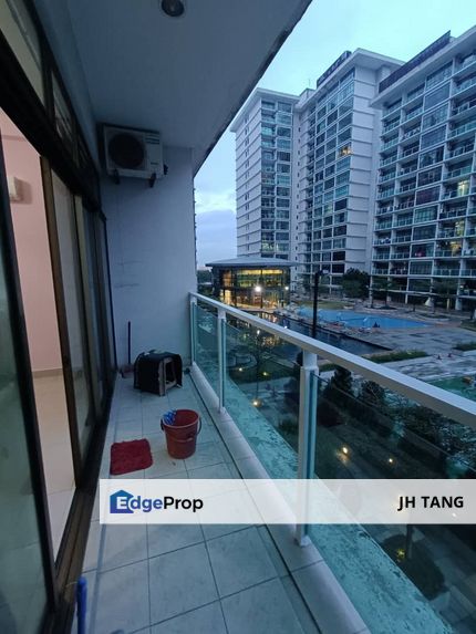 Palazio Mount Austin Block B1 Low Floor - Studio Bathroom : 1 - Fully Furnished, Johor, Johor Bahru
