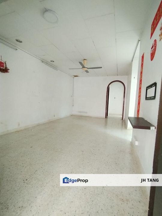  Taman Sri Kulai Baru, Kulai (21哩世华肉骨茶后面) - Single Storey Semi-Detached - 10ft Extra Land - 35 x 80  - Bedroom: 3 - Bathroom: 2, Johor, Kulai