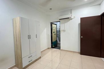 Mon Glori, , Bandar Baru Permas Jaya