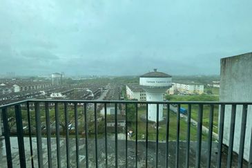 Dedaun Hijau (Greenfield Regency)