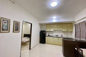 Bangunan Duta Impian (The Embassy Suites)