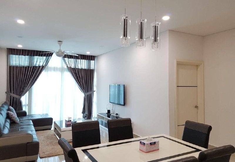 1Medini & Medini Signature