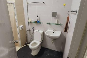 Akademik Suite @ Mount Austin