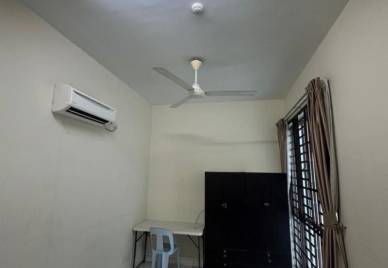 Akademik Suite @ Mount Austin