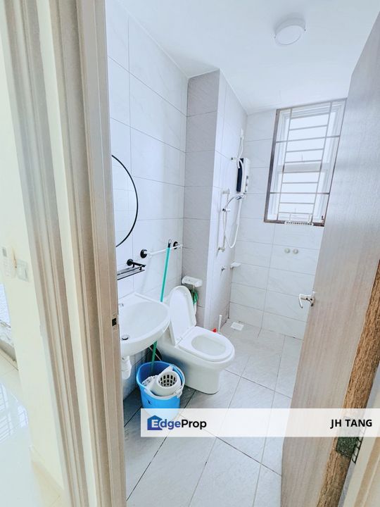  SKS Habitat Apartment, Larkin BAWAH ADA SHOPPING MALL - Bedroom  : 3 Bathroom : 2 , Johor, Johor Bahru