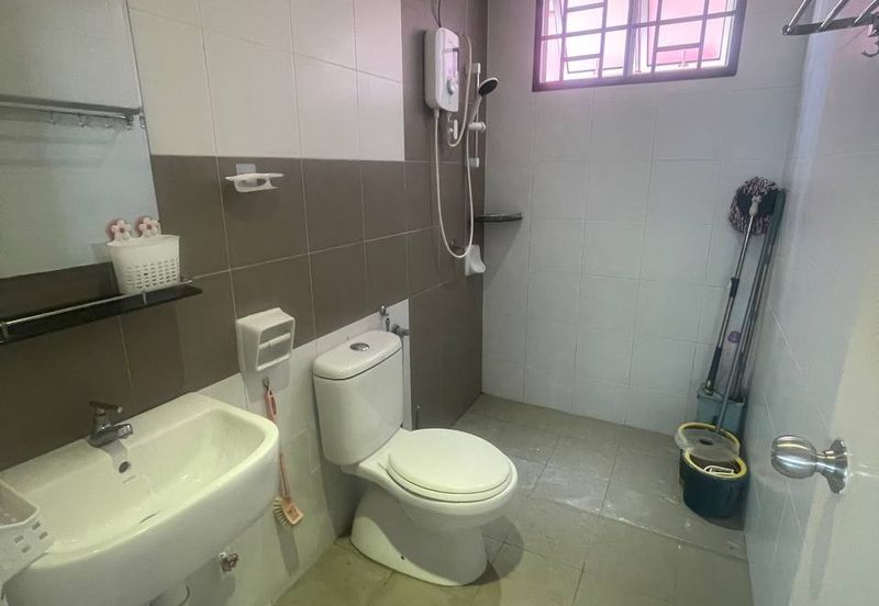 D'Larkin Residence (Delima Larkin)