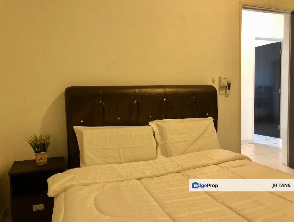 Sky View, Bukit Inda - 3b2b - fully furnish, Johor, Bukit Indah