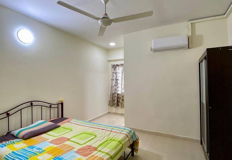 Bangunan Duta Impian (The Embassy Suites)