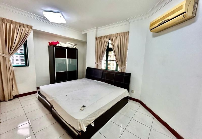 The Straits View, Bandar Baru Permas Jaya