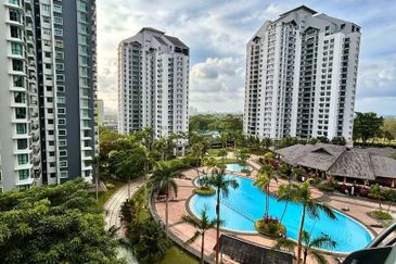 The Straits View, Bandar Baru Permas Jaya
